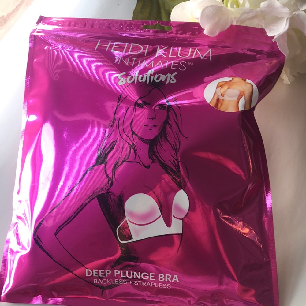 Backless strapless deep plunge bra. NEW. A/B cup